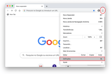 clique no ícone Personalizar e controlar o Google Chrome (⁝) na parte superior direita da janela e selecione Definições no menu suspenso.